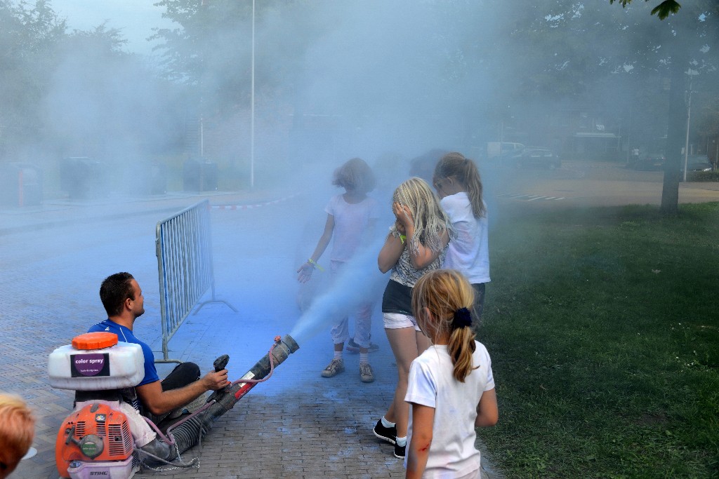 ../Images/Color fun run 2015 071.jpg